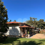 Casa à venda ou para alugar com 3 quartos, sendo 1 suíte, no condomínio Recanto Florido, Vinhedo - SP