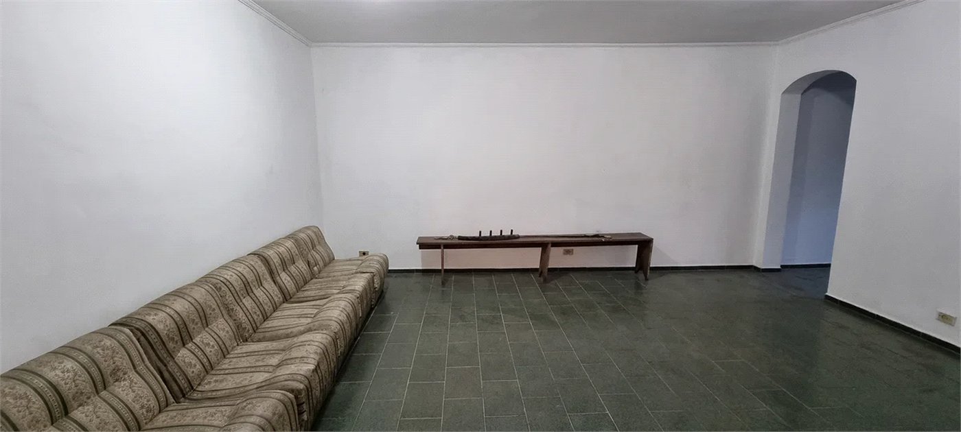 Casa à venda com 3 quartos, sendo 1 suíte, em Jardim Rosa Maria, São Paulo, SP