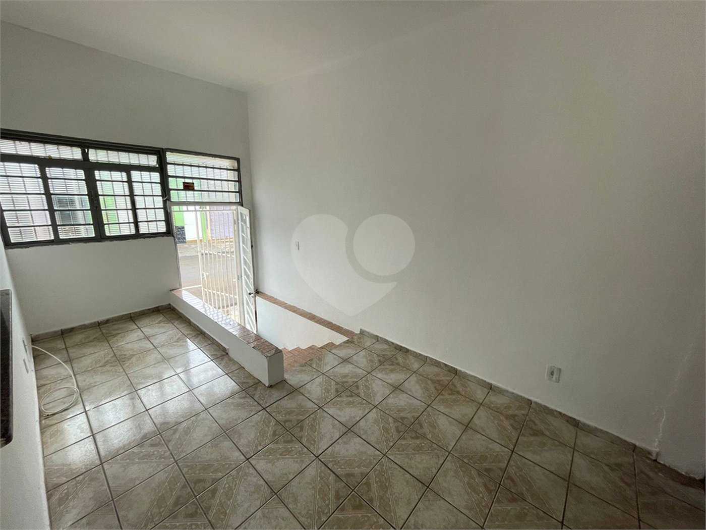 Casa comercio dispondo para venda ou locação no Centro,