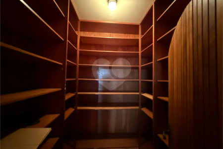 Apartamento à venda com 4 quartos, sendo 2 suítes, no Centro, Araraquara, SP