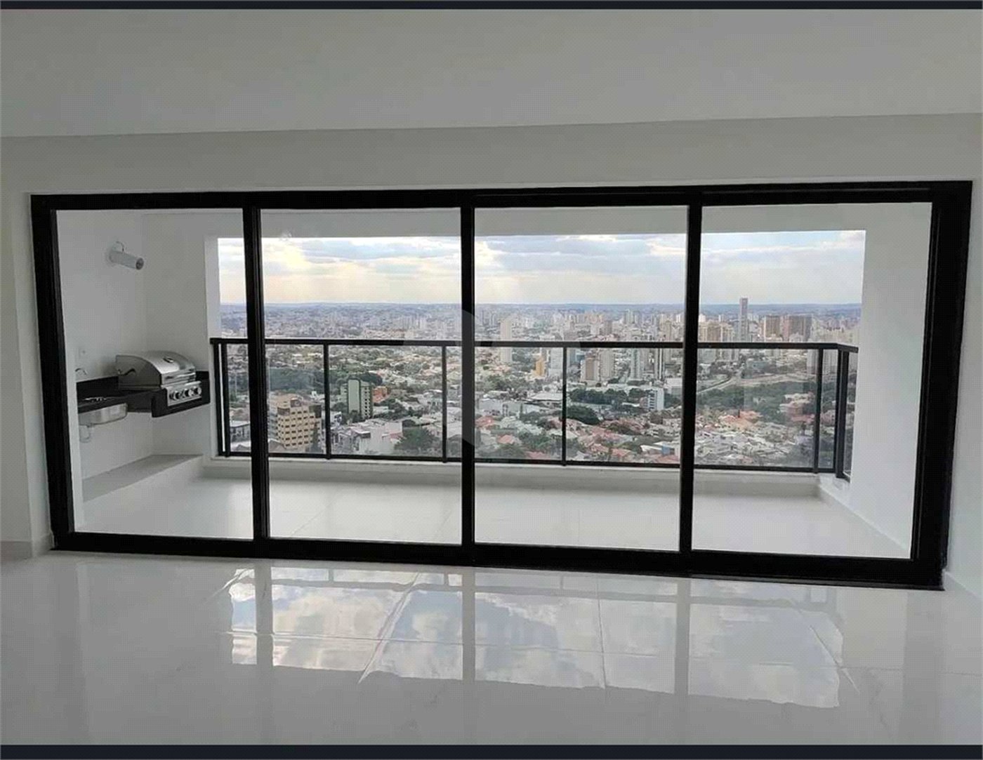 Apartamento à venda com 3 suítes em Parque Campolim, Sorocaba, SP