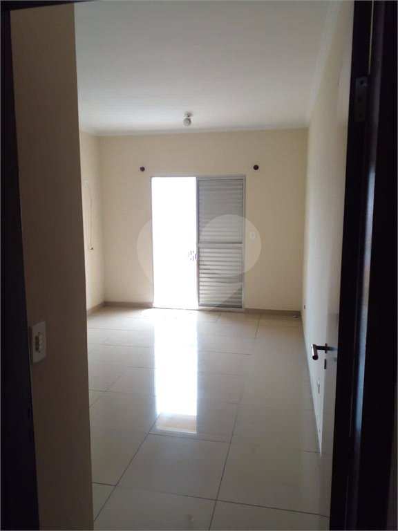 Sobrado à venda com 3 quartos, sendo 1 suíte,  em Vila América, Santo André, SP