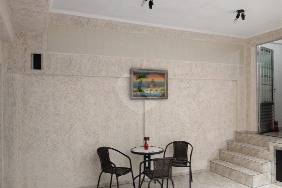 Sobrado à venda com 3 quartos no Brasilândia, São Paulo, SP