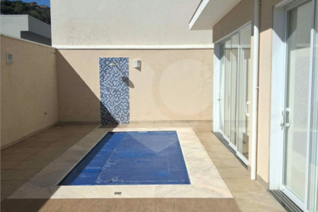 Casa à venda com 3 suítes no condomínio Portal do Jequitibá, Valinhos - SP