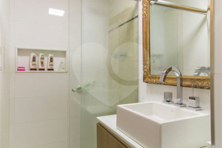 Apartamento à venda com 4 quartos, sendo 1 suíte,  em Tijuca, Rio de Janeiro, RJ