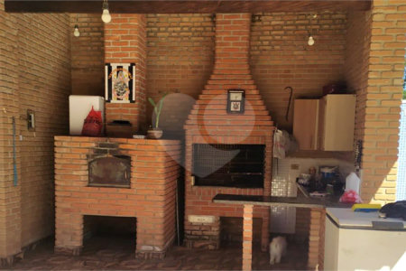 Chácara à venda com 3 quartos, sendo 1 suíte,  em Jardim Estância Brasil, Atibaia, SP