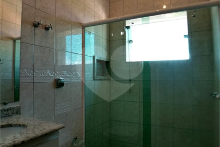Casa à venda com 3 quartos, sendo 2 suítes,  no condomínio Vila Hípica I, Vinhedo - SP
