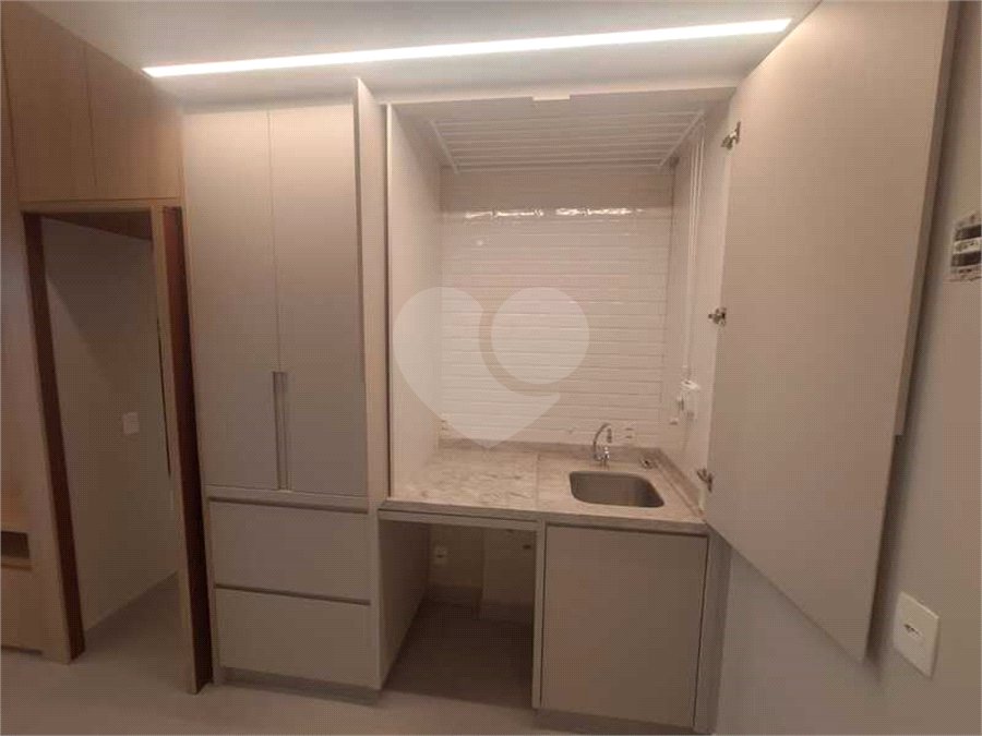 Apartamento à venda com 1 suíte em Moema, São Paulo, SP