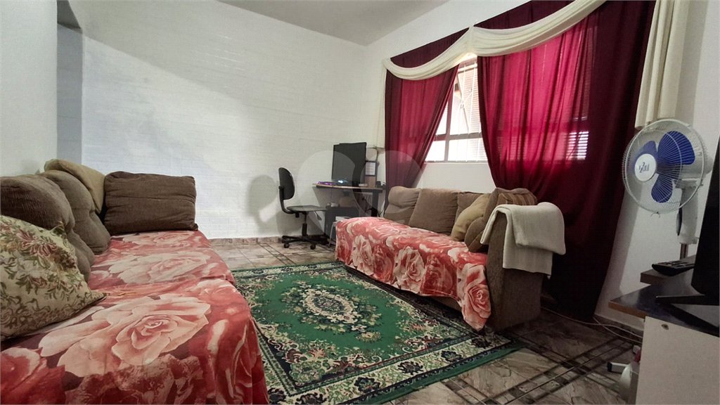 Casa de Vila à venda com 2 quartos em Vila Dylze, Votorantim, SP