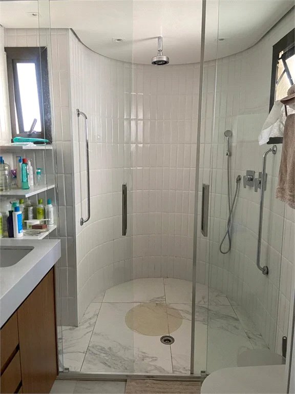 Apartamento à venda com 4 quartos, sendo 2 suítes,  em Vila Andrade, São Paulo, SP