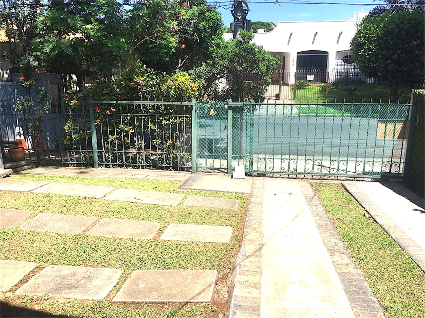 Casa Térrea à venda com 3 quartos, sendo 2 suítes,  em Alto da Lapa, São Paulo, SP