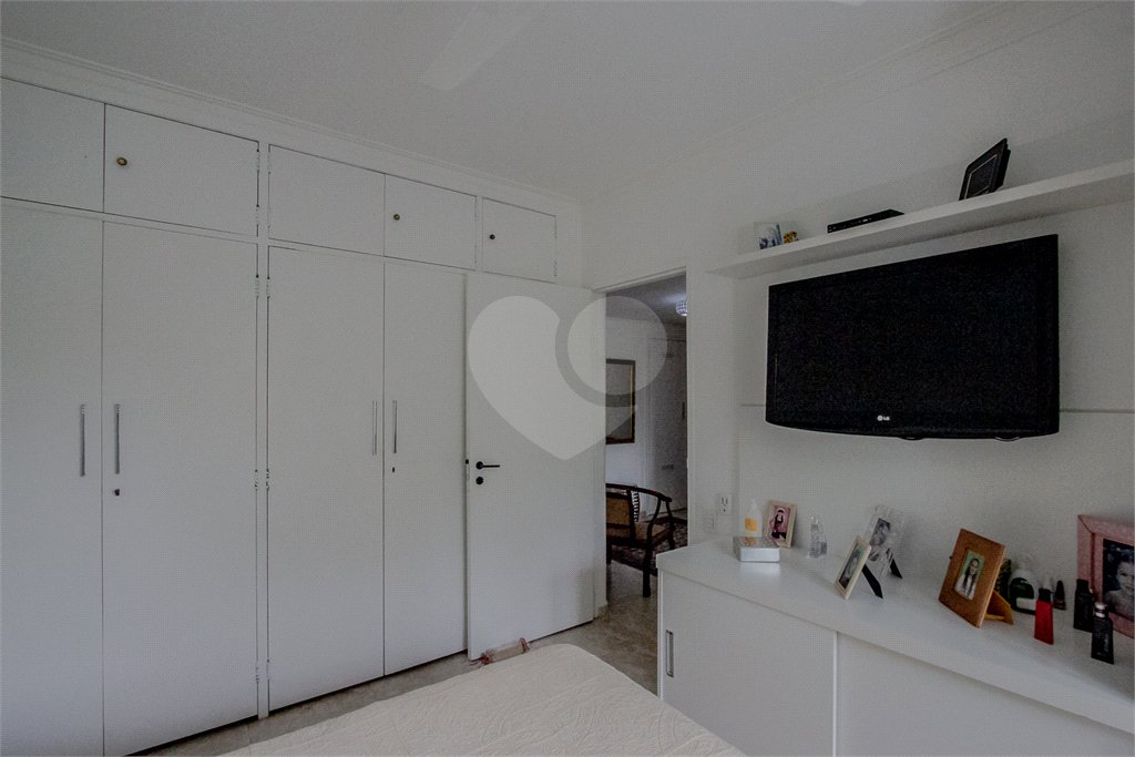 Apartamento à venda com 4 quartos, sendo 1 suíte, em Granja Julieta, São Paulo, SP