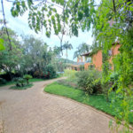 Casa à venda com 6 quartos, sendo 5 suítes, no condomínio São Joaquim, Vinhedo - SP