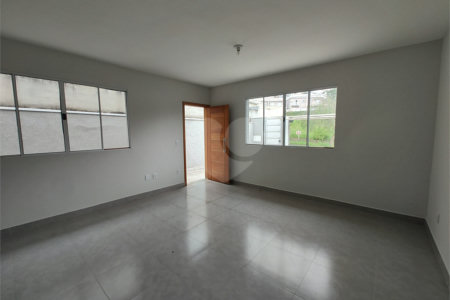 Casa Térrea à venda com 3 suítes em Jardim do Lago, Atibaia, SP