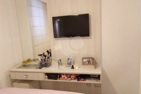 Apartamento à venda com 3 suítes em Vila Suzana, São Paulo, SP
