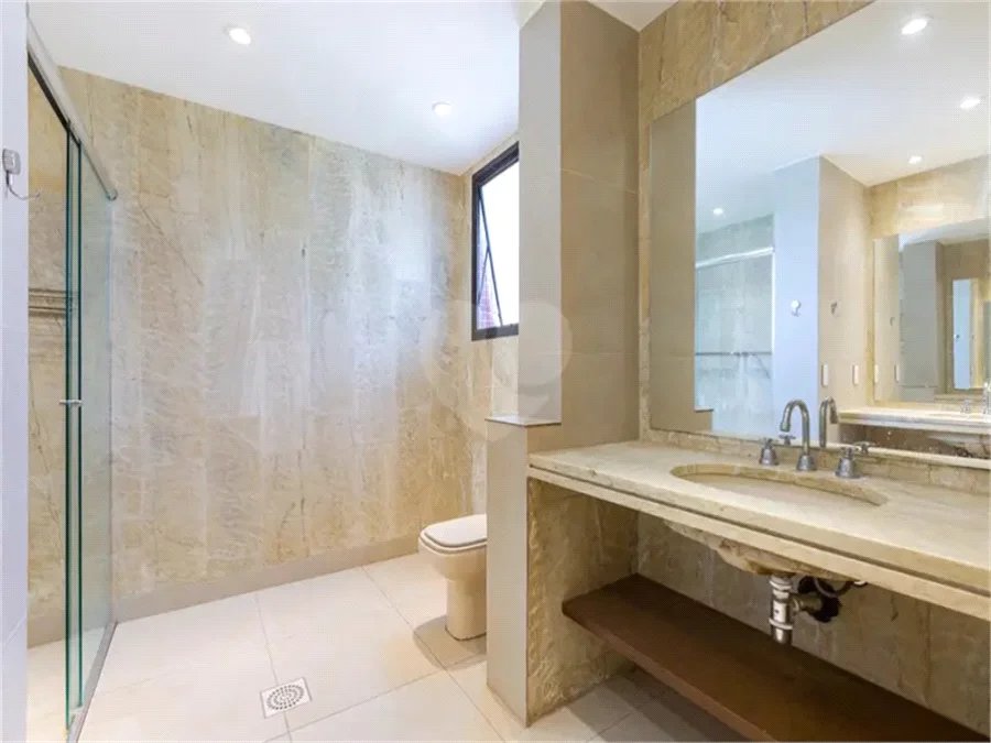 Apartamento à venda ou para alugar com 3 suítes em Real Parque, São Paulo, SP