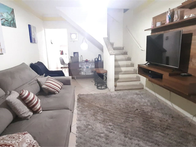 Sobrado à venda com 4 quartos, sendo 1 suíte,  em Tremembé, São Paulo, SP