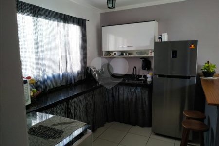 Sobrado à venda com 2 quartos em Vila Colorado, Suzano, SP