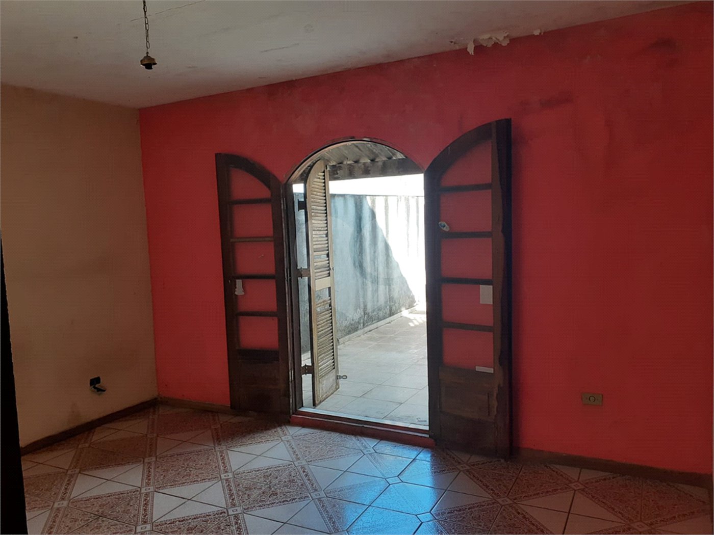 Sobrado à venda com 5 quartos, sendo 1 suíte, em Vila Amália (zona Norte), São Paulo, SP