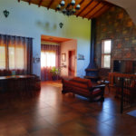 Casa à venda com 3 quartos, sendo 1 suíte,  no condomínio Village Ipanema 1, Araçoiaba da Serra - SP