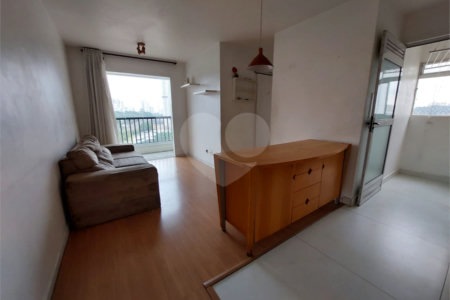 Apartamento à venda com 2 quartos em Vila Anastácio, São Paulo, SP