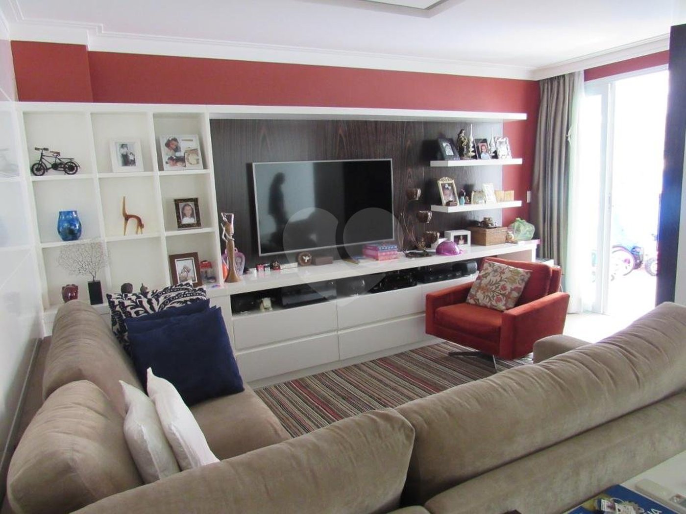 Apartamento à venda com 3 suítes em Real Parque, São Paulo, SP