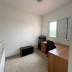 Casa à venda com 3 quartos, sendo 1 suíte, no condomínio New Village, Cotia - SP