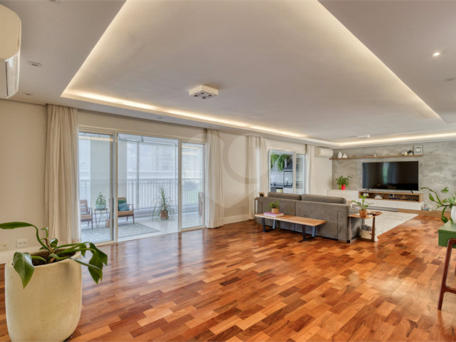 Apartamento à venda com 4 suítes em Alto da Boa Vista, São Paulo, SP