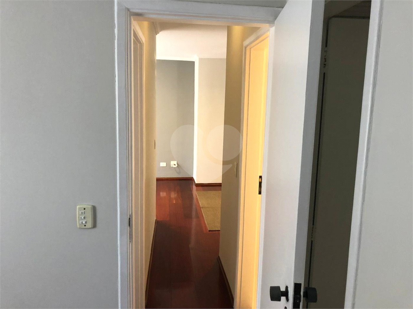 Apartamento à venda com 2 quartos, sendo 1 suíte,  em Vila Olímpia, São Paulo, SP