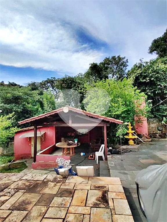 Casa à venda com 4 quartos, sendo 1 suíte, no condomínio Chacarás Bela Vista, Mairiporã - SP