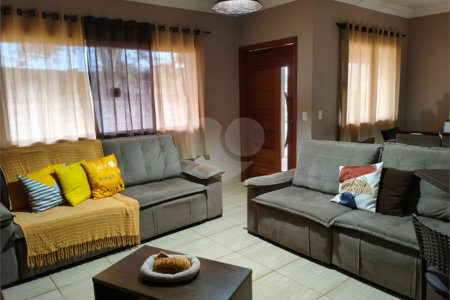 Casa à venda com 2 quartos em Chácaras Santa Martha, Várzea Paulista, SP