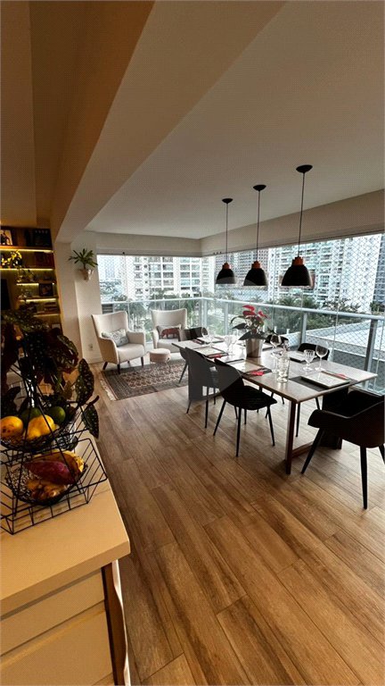 Apartamento à venda com 3 suítes em Vila Gertrudes, São Paulo, SP