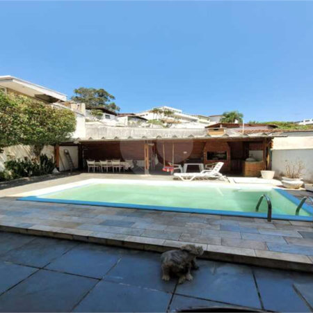 Sobrado à venda com 6 quartos, sendo 2 suítes, em Vila Romana, São Paulo, SP