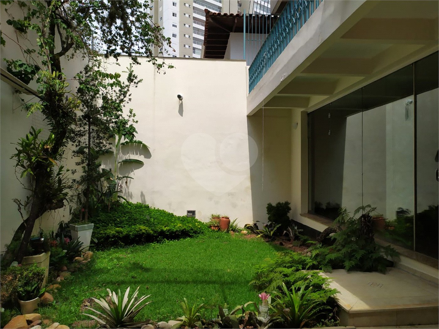 Casa à venda com 4 quartos, sendo 2 suítes, em Jardim das Vertentes, São Paulo, SP