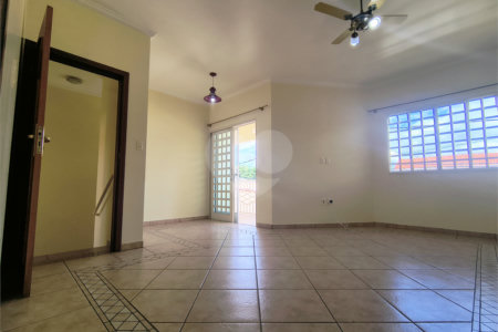 Casa à venda com 3 quartos, sendo 1 suíte,  em Jardim Jequitibá, Indaiatuba, SP