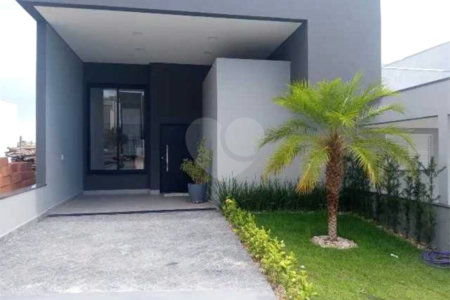 Casa à venda com 3 quartos, sendo 1 suíte, no condomínio Horto Florestal Villagio, Sorocaba - SP