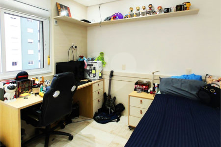 Apartamento à venda com 4 quartos, sendo 2 suítes, em Vila Gomes Cardim, São Paulo, SP