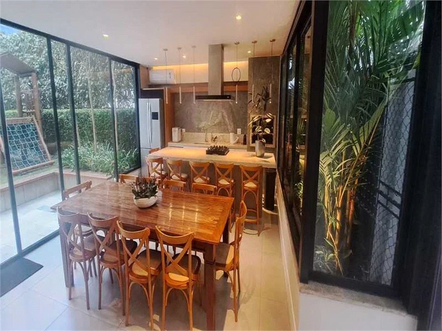 Apartamento à venda com 3 quartos, sendo 1 suíte, em Pinheiros, São Paulo, SP