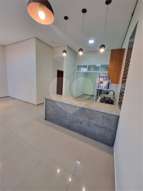 Casa à venda com 3 quartos, sendo 1 suíte, no condomínio Horto Florestal Villagio, Sorocaba - SP