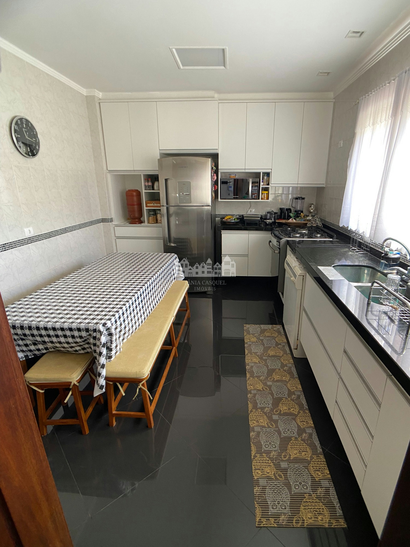 Casa à venda com 3 quartos, sendo 1 suíte, com vista deslumbrante em Recreio Maristela, Atibaia