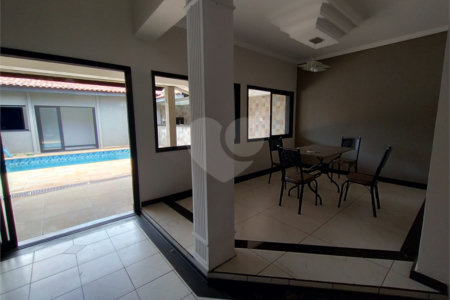 Casa à venda com 2 suítes em Vila Oliveira, Itapetininga, SP