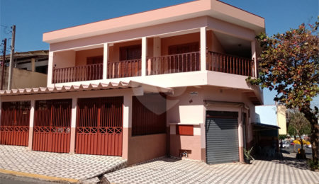 Casa à venda com 3 quartos, sendo 1 suíte,  em Salto de São José, Salto, SP