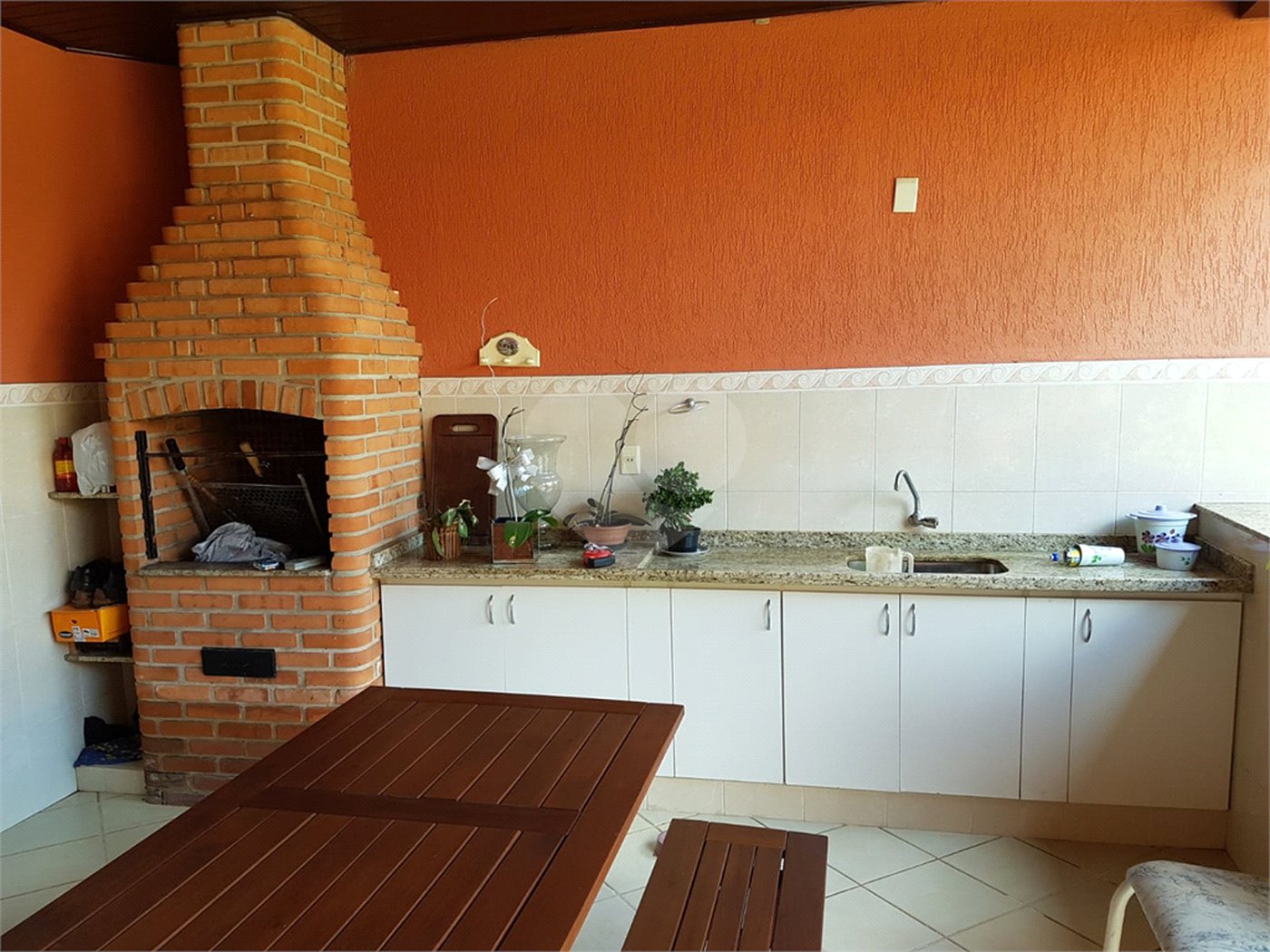 Casa à venda com 4 quartos, sendo 3 suítes, no condomínio Ibiti do Paço, Sorocaba - SP