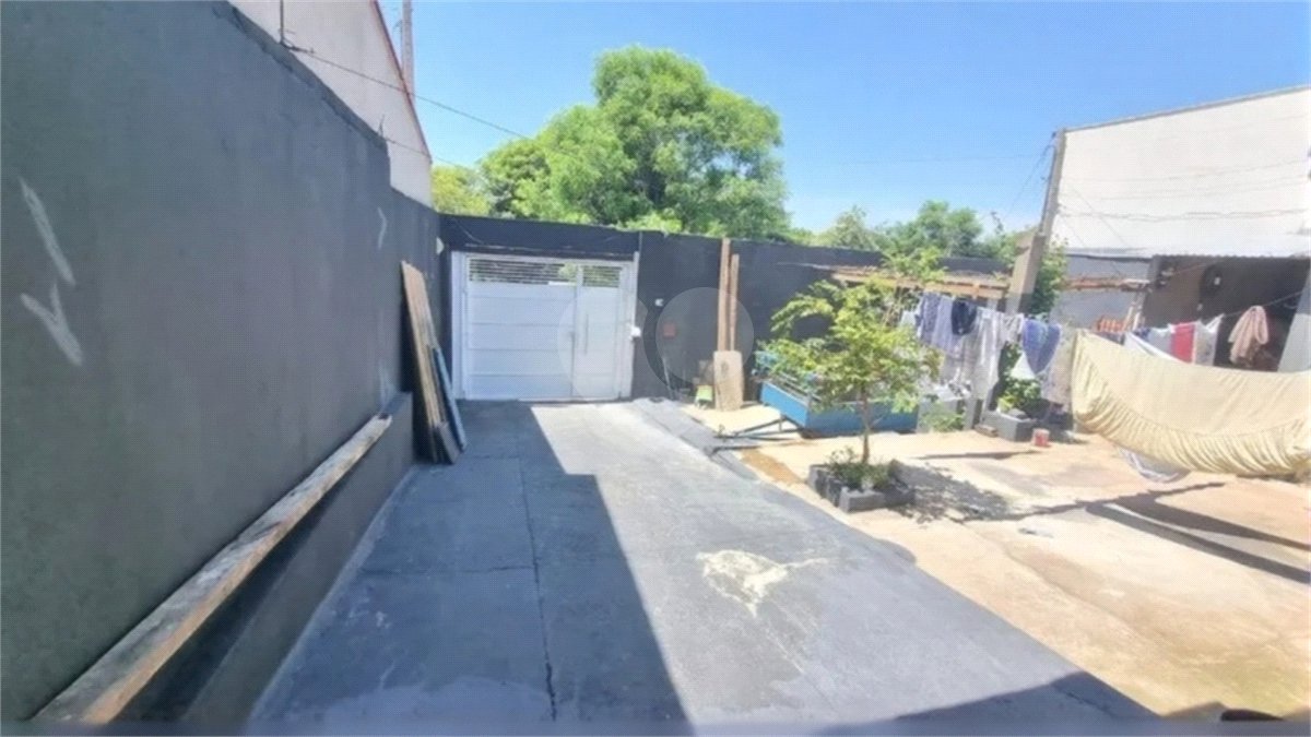Casa à venda com 3 quartos em Residencial Azulville II, Matão, SP