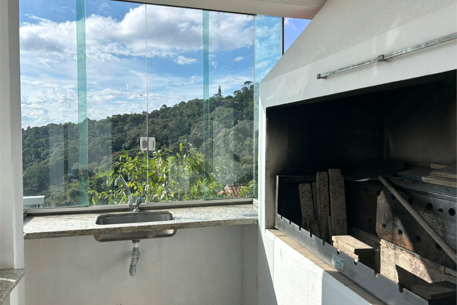 Casa para alugar com 3 suítes no condomínio Alpes da Cantareira, Mairiporã - SP