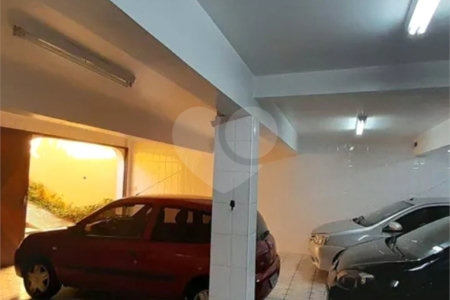 Sobrado à venda com 4 quartos, sendo 1 suíte, em Jardim Pinheiros, São Paulo, SP