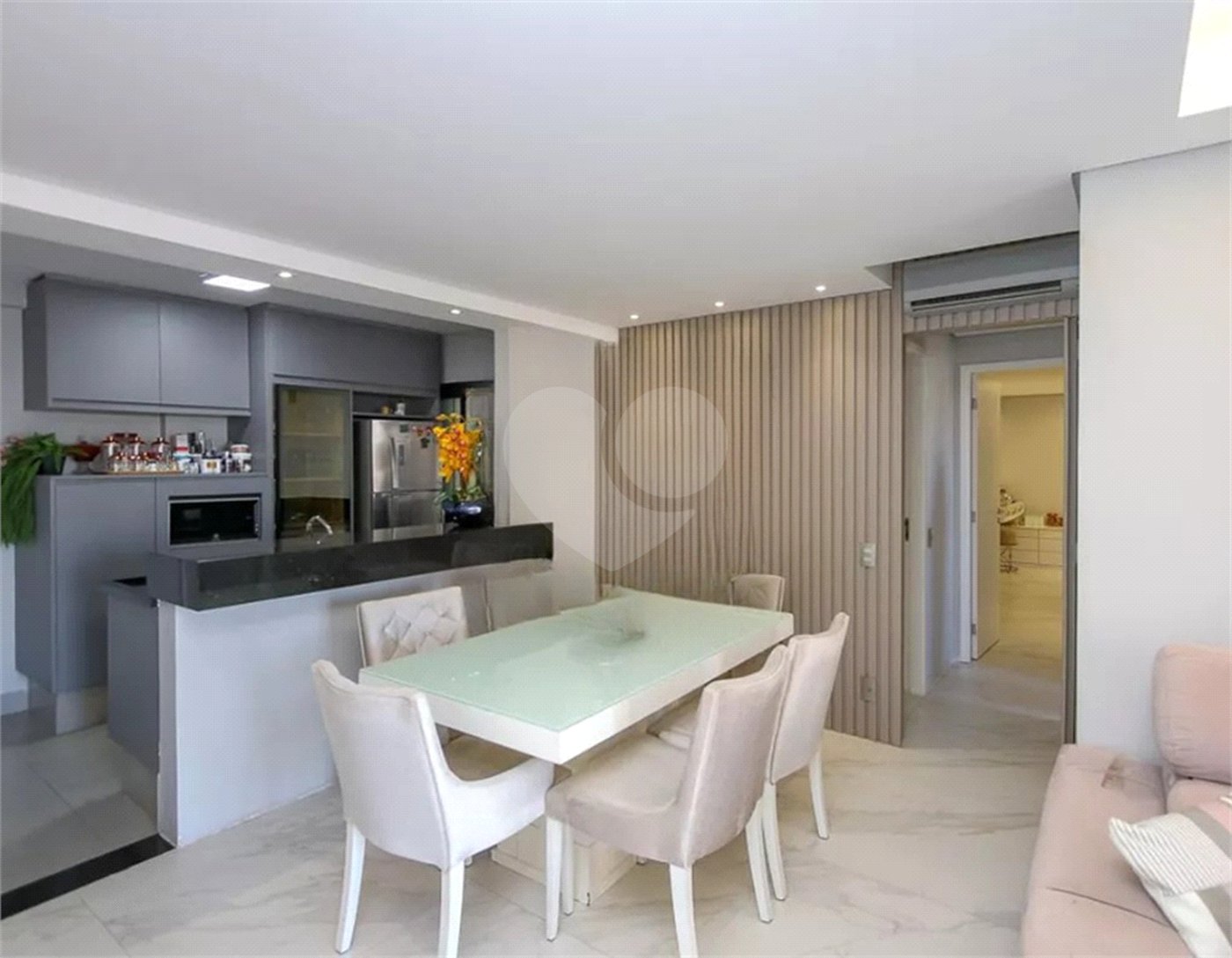 Apartamento reformado a venda no Alto da Boa Vista