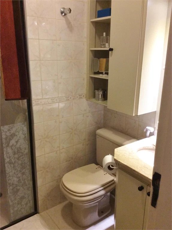 Casa à venda com 2 quartos, sendo 1 suíte,  no condomínio Villas de São Francisco I, São Paulo - SP