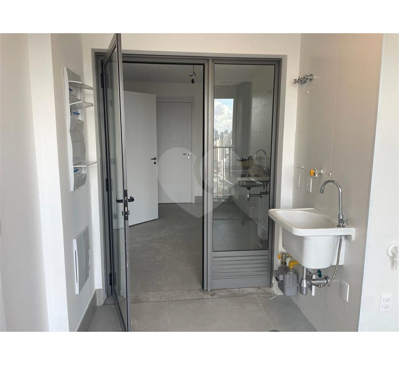 Apartamento à venda com 3 suítes em Campo Belo, São Paulo, SP
