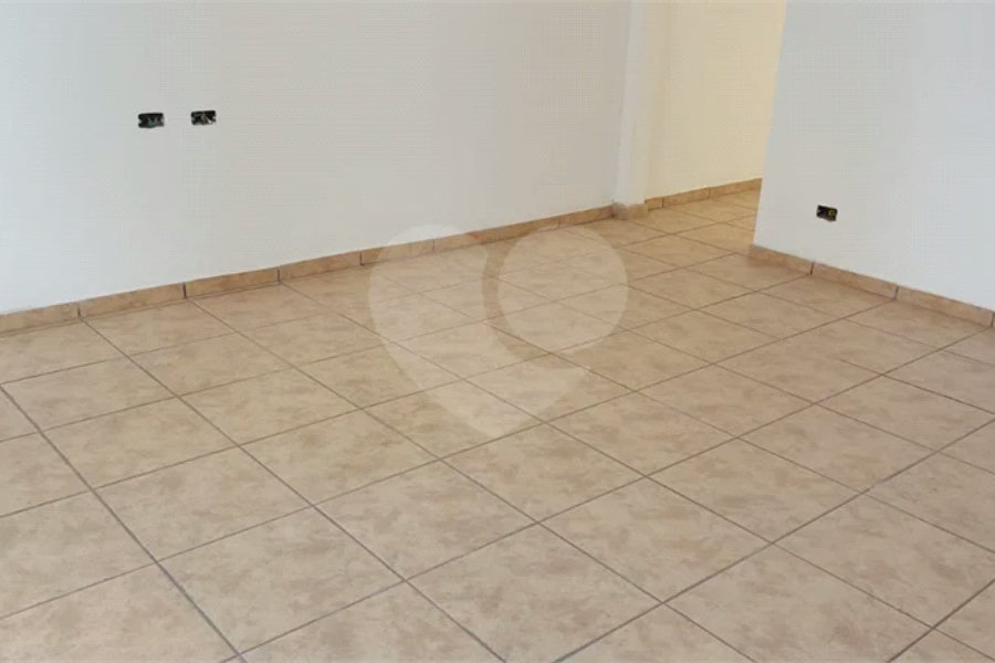 Sobrado à venda com 3 quartos, sendo 2 suítes, em Vila Paulicéia, São Paulo, SP